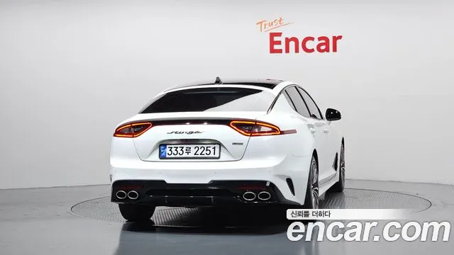2018 Kia Stinger 2.0 Turbo AWD VIN KNAE351ADJS002102