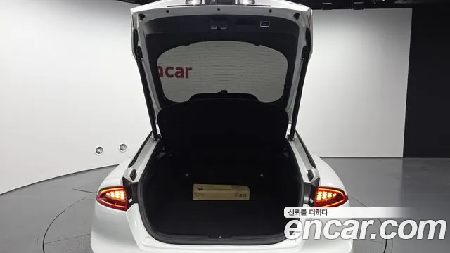 2020 Kia Stinger 2.0 Turbo AWD Sold VIN KNAE351ADLS072082 – interior seats