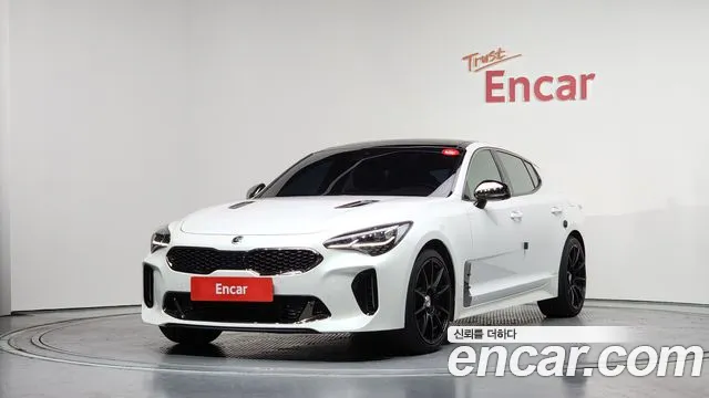 2020 Kia Stinger 2.0 Turbo AWD Sold VIN KNAE351ADLS082952 – side profile