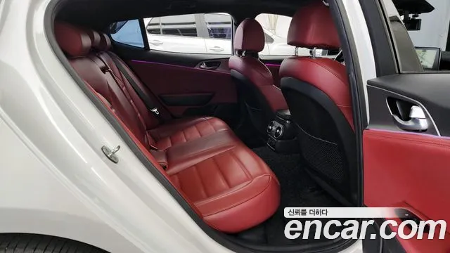 2020 Kia Stinger 2.0 Turbo AWD Sold VIN KNAE351ADLS082952 – trunk area