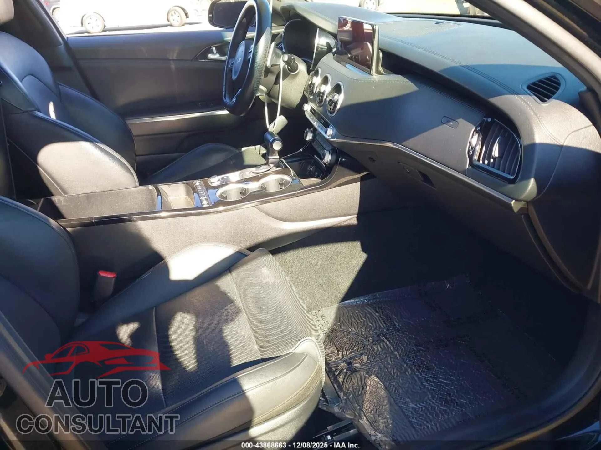 2023 KIA STINGER Damaged VIN KNAE35LD0P6123486 – interior seats