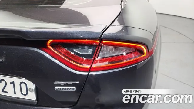 2018 Kia Stinger 3.3 Turbo AWD VIN KNAE551CDJS021198