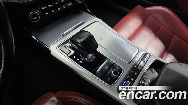 2019 Kia Stinger 3.3 Turbo 2WD Sold VIN KNAE751CBKS044554 – interior seats 2019 Kia Stinger 3.3 Turbo 2WD Sold VIN KNAE751CBKS044554 – interior seats
