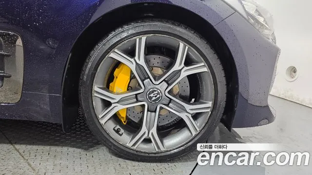 2019 Kia Stinger 3.3 Turbo 2WD Sold VIN KNAE751CBKS044554 – odometer reading 2019 Kia Stinger 3.3 Turbo 2WD Sold VIN KNAE751CBKS044554 – odometer reading