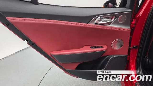 2020 Kia Stinger 3.3 Turbo AWD Sold VIN KNAE751CDLS067651 – interior seats 2020 Kia Stinger 3.3 Turbo AWD Sold VIN KNAE751CDLS067651 – interior seats