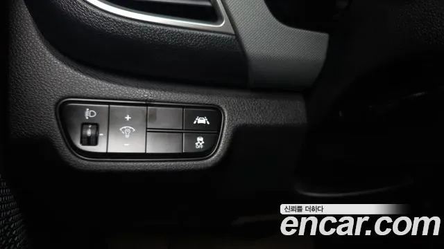 2020 Kia Seltos Gasoline 1.6 Turbo 2WD Sold VIN KNAEP812GLK035674 – interior seats