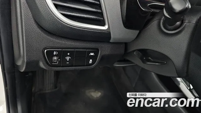 2020 Kia Seltos Gasoline 1.6 Turbo 2WD Sold VIN KNAEP812GLK101606 – trunk area