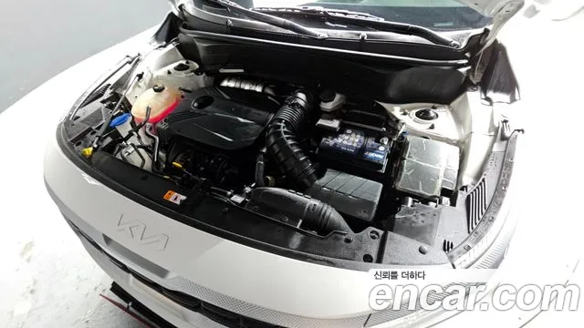2023 Kia Seltos Gasoline 1.6 Turbo 2WD Sold VIN KNAEP812GPK324623 – interior seats