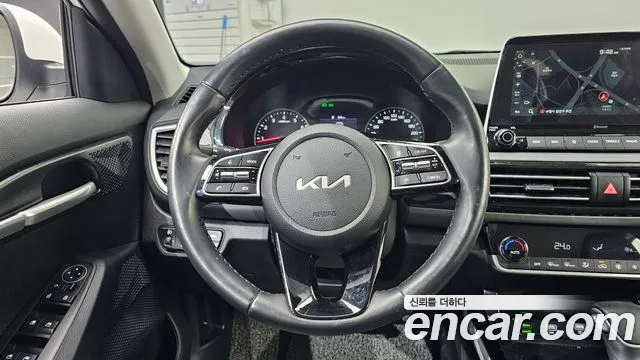 2023 Kia Seltos Gasoline 1.6 Turbo 2WD Sold VIN KNAEP812GPK324960 – dashboard