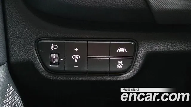 2023 Kia Seltos Gasoline 1.6 Turbo 2WD Sold VIN KNAEP812GPK357059 – interior seats