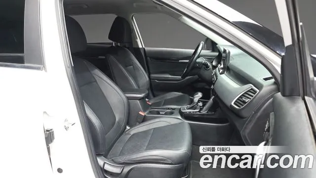 2023 Kia Seltos Gasoline 1.6 Turbo 2WD Sold VIN KNAEP812GPK357059 – trunk area