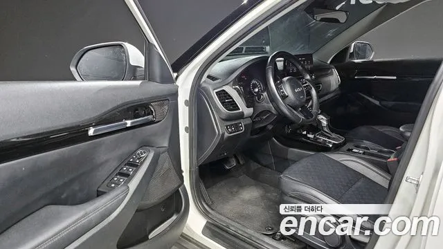 2023 Kia Seltos Gasoline 1.6 Turbo 2WD Sold VIN KNAEP812GPK375167 – rear exterior