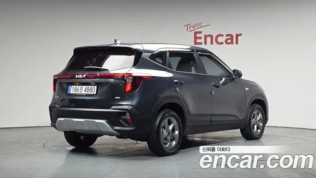2024 Kia The New Seltos Gasoline 1.6 Turbo 4WD Sold VIN KNAEP817DRK591118 – rear exterior