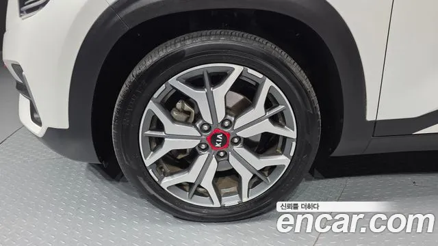 2020 Kia Seltos Gasoline 1.6 Turbo 2WD VIN KNAER812GLK038108