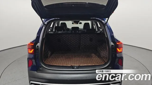 2020 Kia Seltos Gasoline 1.6 Turbo 2WD Sold VIN KNAER812GLK040177 – trunk area 2020 Kia Seltos Gasoline 1.6 Turbo 2WD Sold VIN KNAER812GLK040177 – trunk area