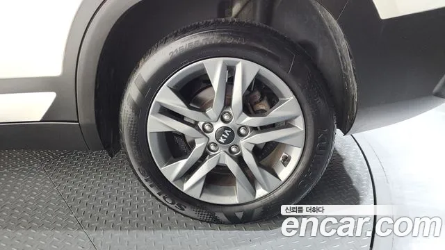 2020 Kia Seltos Gasoline 1.6 Turbo 2WD Sold VIN KNAER812GLK068984 – rear exterior 2020 Kia Seltos Gasoline 1.6 Turbo 2WD Sold VIN KNAER812GLK068984 – rear exterior