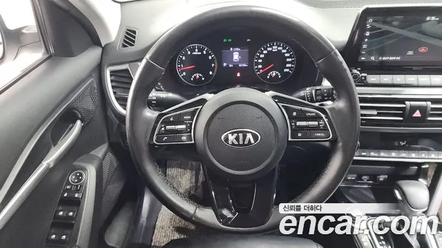 2020 Kia Seltos Gasoline 1.6 Turbo 2WD Sold VIN KNAER812GLK068984 – photo 12 2020 Kia Seltos Gasoline 1.6 Turbo 2WD Sold VIN KNAER812GLK068984 – photo 12