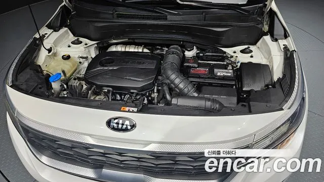 2020 Kia Seltos Gasoline 1.6 Turbo 2WD Sold VIN KNAER812GLK090429 – trunk area