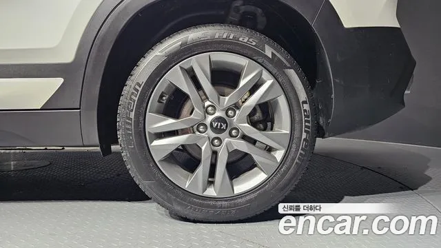 2020 Kia Seltos Gasoline 1.6 Turbo 2WD Sold VIN KNAER812GLK090429 – photo 14