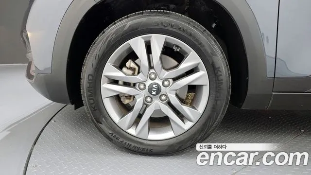 2021 Kia Seltos Gasoline 1.6 Turbo 2WD VIN KNAER812GMK172869