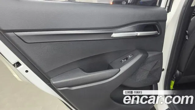 2022 Kia Seltos Gasoline 1.6 Turbo 2WD Sold VIN KNAER812GNK224717 – trunk area