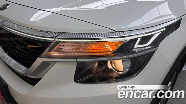 2022 Kia Seltos Gasoline 1.6 Turbo 2WD Sold VIN KNAER812GNK231071 – engine bay
