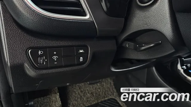 2023 Kia Seltos Gasoline 1.6 Turbo 2WD Sold VIN KNAER812GPK322250 – trunk area