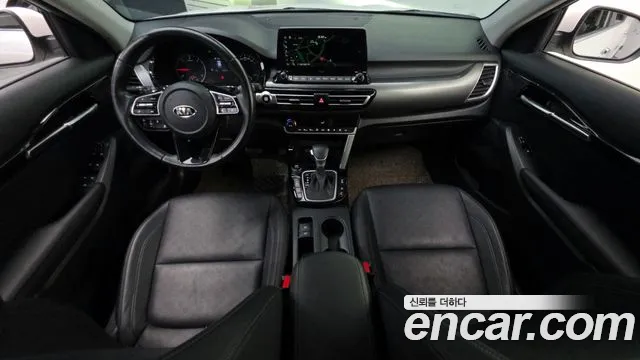 2022 Kia Seltos Diesel 1.6 2WD Sold VIN KNAES815GNK254170 – interior seats