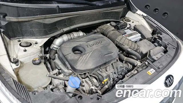 2020 Kia Seltos Gasoline 1.6 Turbo 2WD VIN KNAET812GLK003262