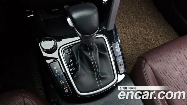 2020 Kia Seltos Gasoline 1.6 Turbo 2WD Sold VIN KNAET812GLK003262 – interior seats