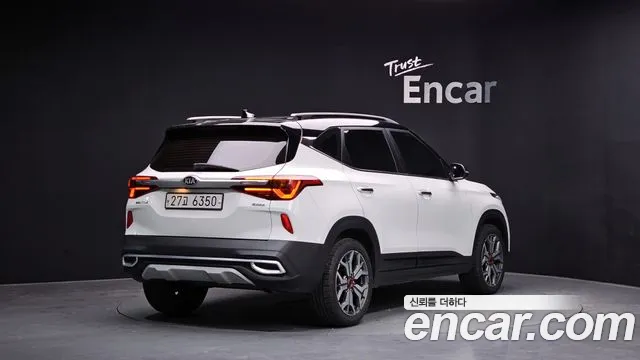 2020 Kia Seltos Gasoline 1.6 Turbo 2WD Sold VIN KNAET812GLK003262 – trunk area