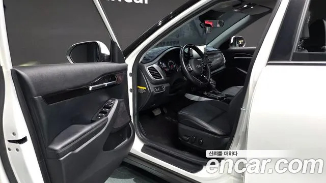 2020 Kia Seltos Gasoline 1.6 Turbo 2WD Sold VIN KNAET812GLK004931 – trunk area