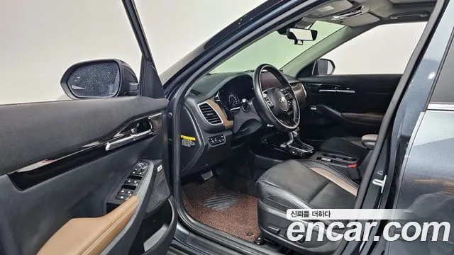 2020 Kia Seltos Gasoline 1.6 Turbo 2WD Sold VIN KNAET812GLK004959 – exterior detail 2020 Kia Seltos Gasoline 1.6 Turbo 2WD Sold VIN KNAET812GLK004959 – exterior detail
