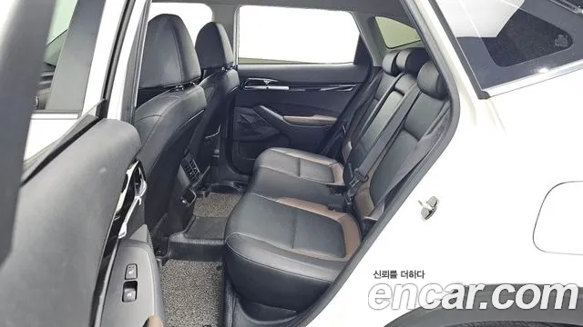 2020 Kia Seltos Gasoline 1.6 Turbo 2WD Sold VIN KNAET812GLK010726 – undercarriage 2020 Kia Seltos Gasoline 1.6 Turbo 2WD Sold VIN KNAET812GLK010726 – undercarriage