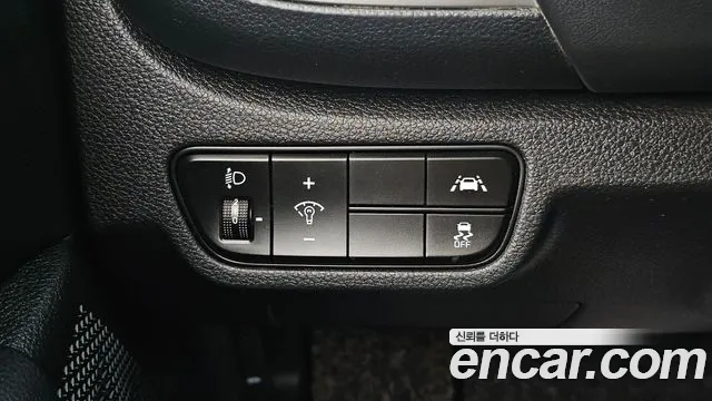 2020 Kia Seltos Gasoline 1.6 Turbo 2WD Sold VIN KNAET812GLK020911 – engine bay