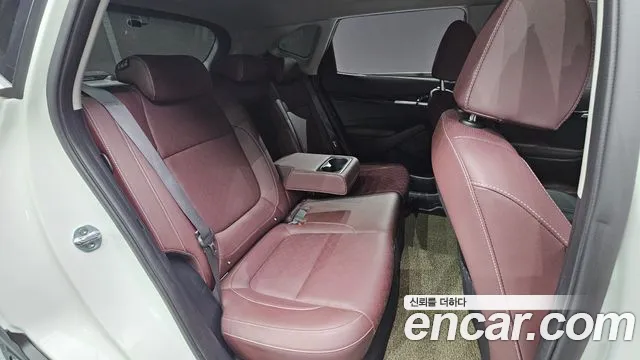 2020 Kia Seltos Gasoline 1.6 Turbo 2WD Sold VIN KNAET812GLK023727 – exterior detail 2020 Kia Seltos Gasoline 1.6 Turbo 2WD Sold VIN KNAET812GLK023727 – exterior detail