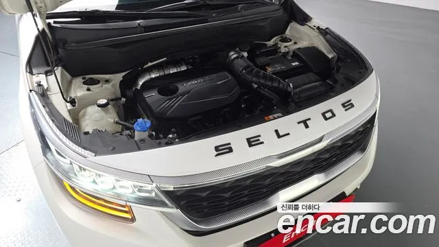 2020 Kia Seltos Gasoline 1.6 Turbo 2WD VIN KNAET812GLK027467
