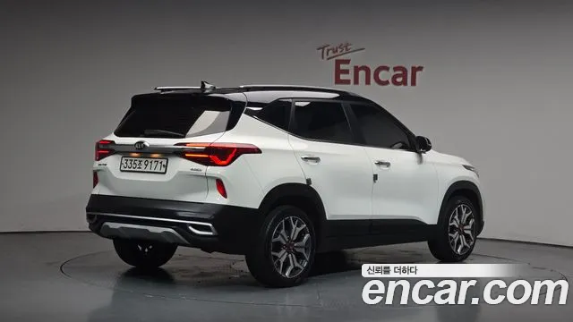 2020 Kia Seltos Gasoline 1.6 Turbo 2WD Sold VIN KNAET812GLK027467 – trunk area
