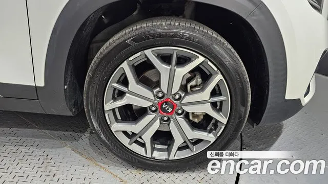 2020 Kia Seltos Gasoline 1.6 Turbo 2WD Sold VIN KNAET812GLK029031 – undercarriage 2020 Kia Seltos Gasoline 1.6 Turbo 2WD Sold VIN KNAET812GLK029031 – undercarriage