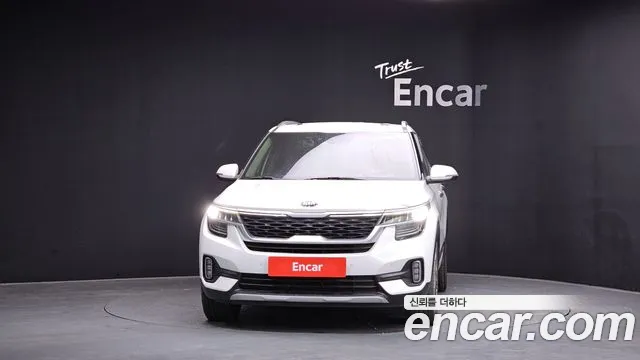 2020 Kia Seltos Gasoline 1.6 Turbo 2WD Sold VIN KNAET812GLK032157 – interior seats 2020 Kia Seltos Gasoline 1.6 Turbo 2WD Sold VIN KNAET812GLK032157 – interior seats