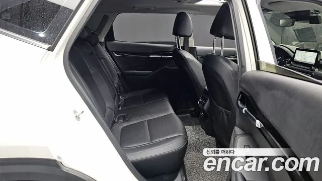2020 Kia Seltos Gasoline 1.6 Turbo 2WD Sold VIN KNAET812GLK032157 – exterior detail 2020 Kia Seltos Gasoline 1.6 Turbo 2WD Sold VIN KNAET812GLK032157 – exterior detail