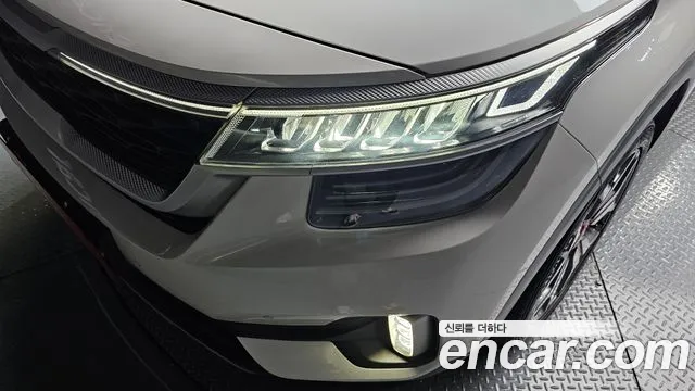 2020 Kia Seltos Gasoline 1.6 Turbo 2WD Sold VIN KNAET812GLK044275 – photo 17