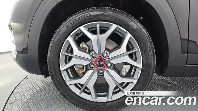 2020 Kia Seltos Gasoline 1.6 Turbo 2WD VIN KNAET812GLK079184
