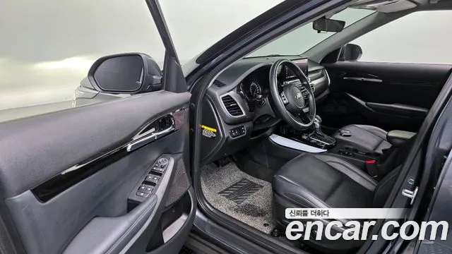 2020 Kia Seltos Gasoline 1.6 Turbo 2WD Sold VIN KNAET812GLK086221 – photo 12