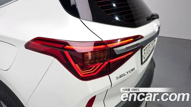 2020 Kia Seltos Gasoline 1.6 Turbo 2WD Sold VIN KNAET812GLK098589 – side profile