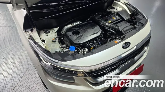 2020 Kia Seltos Gasoline 1.6 Turbo 2WD Sold VIN KNAET812GLK103744 – exterior detail