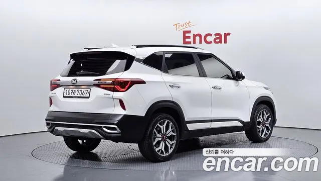 2020 Kia Seltos Gasoline 1.6 Turbo 2WD VIN KNAET812GLK106409