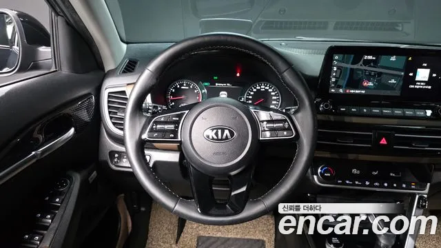 2021 Kia Seltos Gasoline 1.6 Turbo 2WD Sold VIN KNAET812GMK162687 – rear exterior 2021 Kia Seltos Gasoline 1.6 Turbo 2WD Sold VIN KNAET812GMK162687 – rear exterior