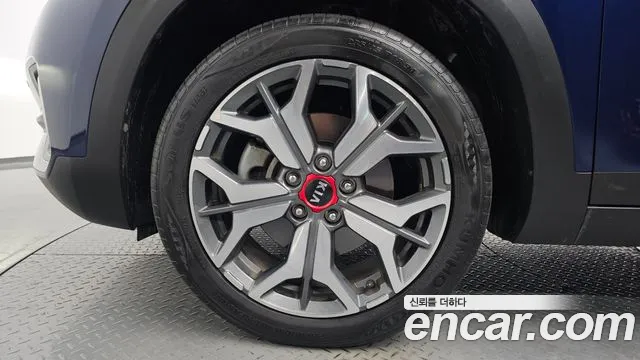 2021 Kia Seltos Gasoline 1.6 Turbo 2WD Sold VIN KNAET812GMK170482 – undercarriage 2021 Kia Seltos Gasoline 1.6 Turbo 2WD Sold VIN KNAET812GMK170482 – undercarriage
