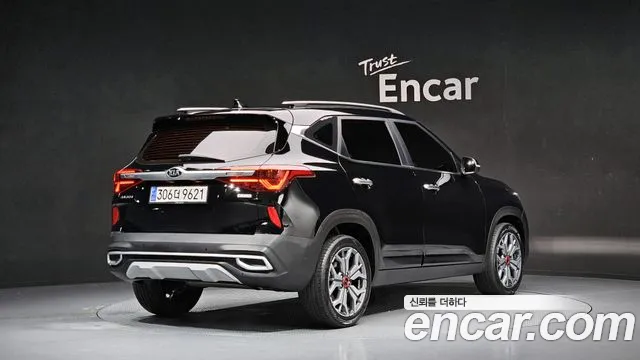 2021 Kia Seltos Gasoline 1.6 Turbo 2WD Sold VIN KNAET812GMK185961 – side profile